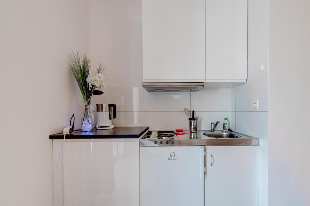 Pod Winogronem - Apartamenty Z Basenem I Wyzywieniem 포비에로보 외부 사진